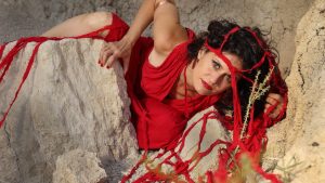 Laura Gallo muestra sus canciones en Casa de la Cultura de Roca