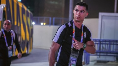 Niegan que Cristiano Ronaldo haya sido condenado por la Justicia de Irán a recibir 99 latigazos por abrazar a una mujer soltera. (Instagram)