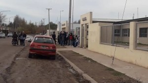 Suspendieron las clases en una escuela de Cipolletti por una fuga de gas