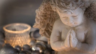 Se dice que cada uno de nosotros tiene un ángel custodio, que nos protege a diario.-