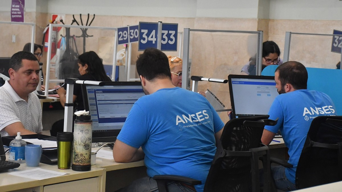 Anses comenzó a pagar el nuevo IFE a trabajadores informales. 