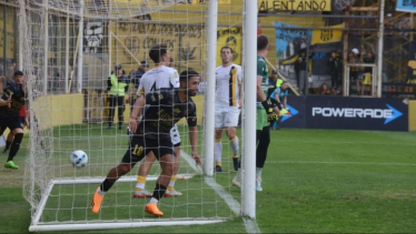 Olimpo venció a Santamarina y Cipolletti se aseguró el tercer puesto. (Foto: Gentileza La Nueva)