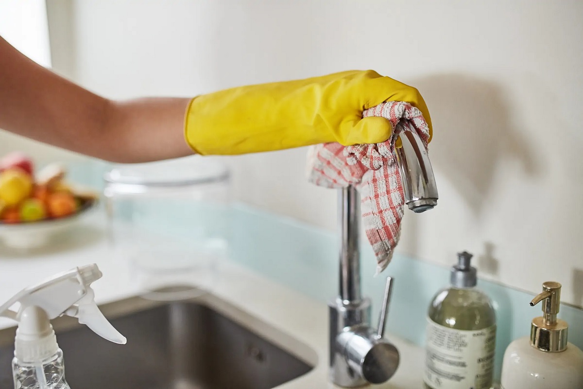Las empleadas domésticas registradas deben cobrar las horas extras correspondientes.-