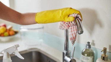 Las empleadas domésticas registradas deben cobrar las horas extras correspondientes.-