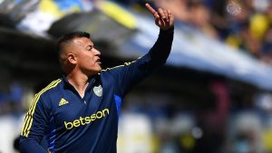 Almirón: «Salió en todos lados que el árbitro es hincha de River»