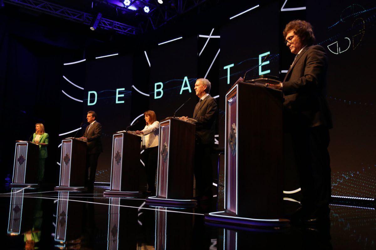 Sergio Massa, Javier Milei, Patricia Bullrich, Juan Schiaretti y Myriam Bregman participaron del primer debate presidencial 2023. 