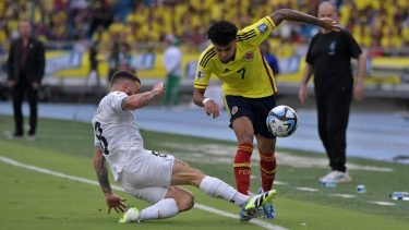 Colombia empata 2 a 2 con Uruguay.