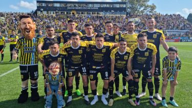 Almirante Brown jugará la final para ascender a primera contra Independiente Rivadavia.