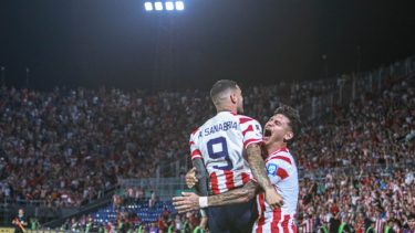 Sanabria metió el gol de la victoria de Paraguay contra Bolivia.
