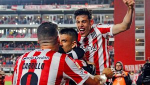 Copa de la Liga: Banfield complicó a Vélez y Estudiantes sigue en los primeros puestos