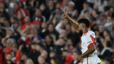 El Colibrí anotó cuatro goles al hilo en la Banda: dos ante Colón y dos ante el Rojo.