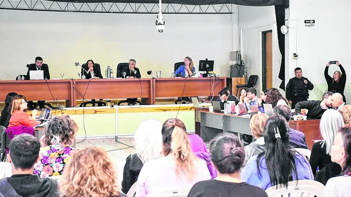 El tribunal oral decide si los acusados Pedro Duarte y Víctor Ortiz estarán en la sala para las indagatorias o declararán de modo virtual, por las pantallas y el sistema zoom. (Matías Subat)