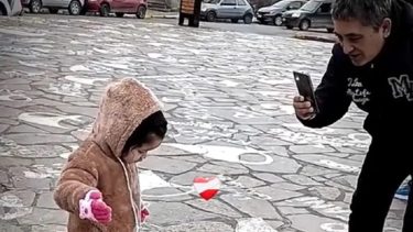 La hija de Huguito Flores despertó del coma y celebró sus cumpleaños.