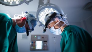En Holanda, la inteligencia artificial ayuda en la toma de decisiones a la hora de operar tumores cerebrales