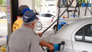 Combustibles: cuánto deberían aumentar los impuestos y cómo impactarían en los precios