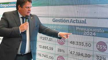 El intendente de la ciudad cuando presentó el presupuesto 2024 (foto Florencia Salto)