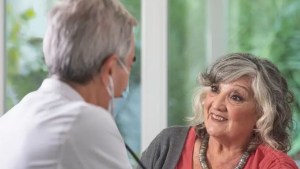 PAMI: Cómo pedir un médico a domicilio y cómo pedir la atención médica domiciliaria