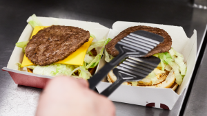 McDonald’s abrió las puertas de sus cocinas en Neuquén: qué dijeron los clientes