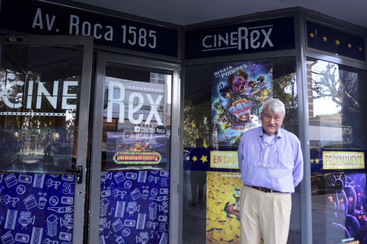 Antonio Álvarez informó que pronto abriran las puertas del cine en Roca. Foto: Andres Maripe.