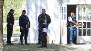 Robaron seis escopetas de un predio donde capacitan personal penitenciario, en Roca