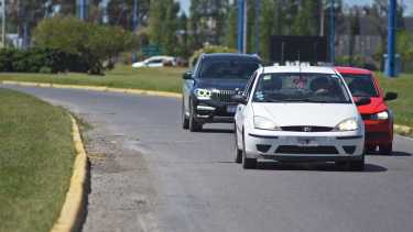 Cómo es el tránsito por Ruta 22 este martes de Semana Santa en Río Negro. Foto archivo Juan Thomes.