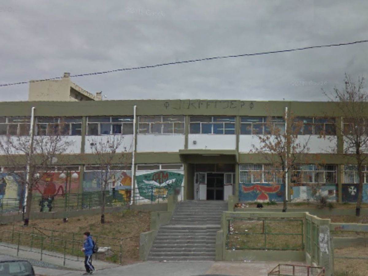 El CPEM 12 se encuentra ubicado en Matheu Domingo 145, Neuquén capital (Foto: archivo)