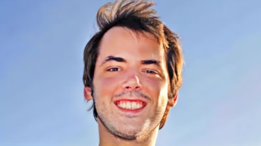 Ivo Esteban Rojnica, el dueño de Nimbus, la cueva más grande de la Ciudad de Buenos Aires.