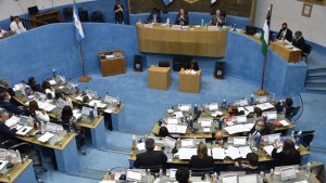 Marcha atrás en la Legislatura de Río Negro: no habrá bono para los 46 legisladores