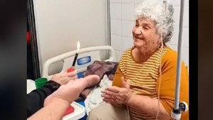VIDEO | El conmovedor festejo de cumpleaños a una abuela de Neuquén