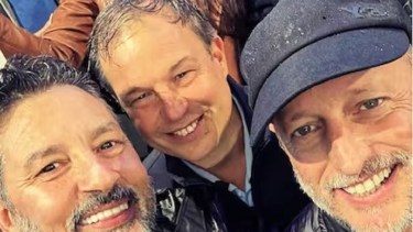 Menéndez, intendente de Merlo, durante un acto con Insaurralde. Foto: Gentileza La Nación. 