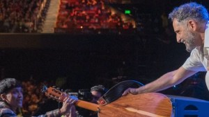 Video: Joaquin, el joven de Zapala que cantó con Jorge Drexler y cumplió su sueño