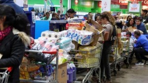 Anticipan masivo cruce de chilenos a la Argentina por el dólar a $1000: los productos más solicitados