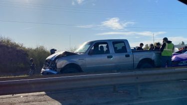 Por el choque en cadena sobre la Ruta 7, se complicó el tránsito en el tramo urbano de Neuquén. (Gentileza)