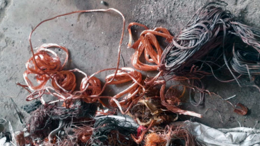 Realizaron cinco allanamientos en Regina por robo de cables