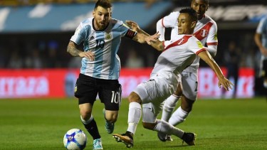 Lionel Messi podría estar en el once titular esta noche frente a Perú.