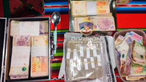 Megaoperativo en Centenario: diez allanamientos y detenidos por ataques con uso de armas