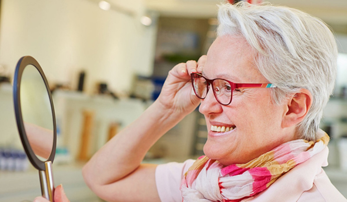 PAMI ofrece anteojos gratis en su cartilla para afiliados y jubilados.-