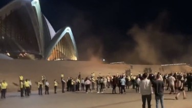 Cientos protestan a favor de Palestina en Australia frente al apoyo gubernamental a Israel. 