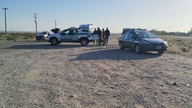 Trabajadores de Desarrollo Social de Neuquén habían iniciado el miércoles un corte sobre Ruta 22. Foto: Gentileza. 