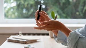 Una investigación demuestra que la IA puede detectar si tenés diabetes con solo escuchar tu voz por diez segundos