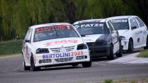 Eildistein fue un invitado de lujo en el Turismo Pista del Valle y Trasarti metió doblete en el TC Neuquino