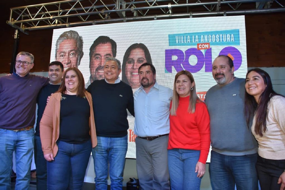 El gobernador electo sumó el domingo pasado a Javier Murer, quien resultó ganador en Villa La Angostura. Foto: gentileza.