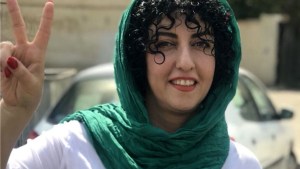 Premio Nobel de la Paz 2023 para la activista iraní Narges Mohammadi, que está presa