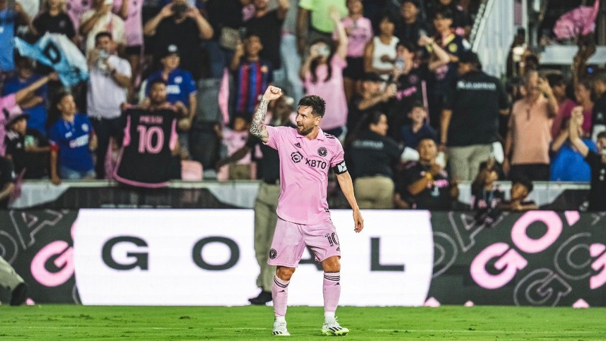 Lionel Messi ganó por segunda vez el premio al mejor jugador de la semana.