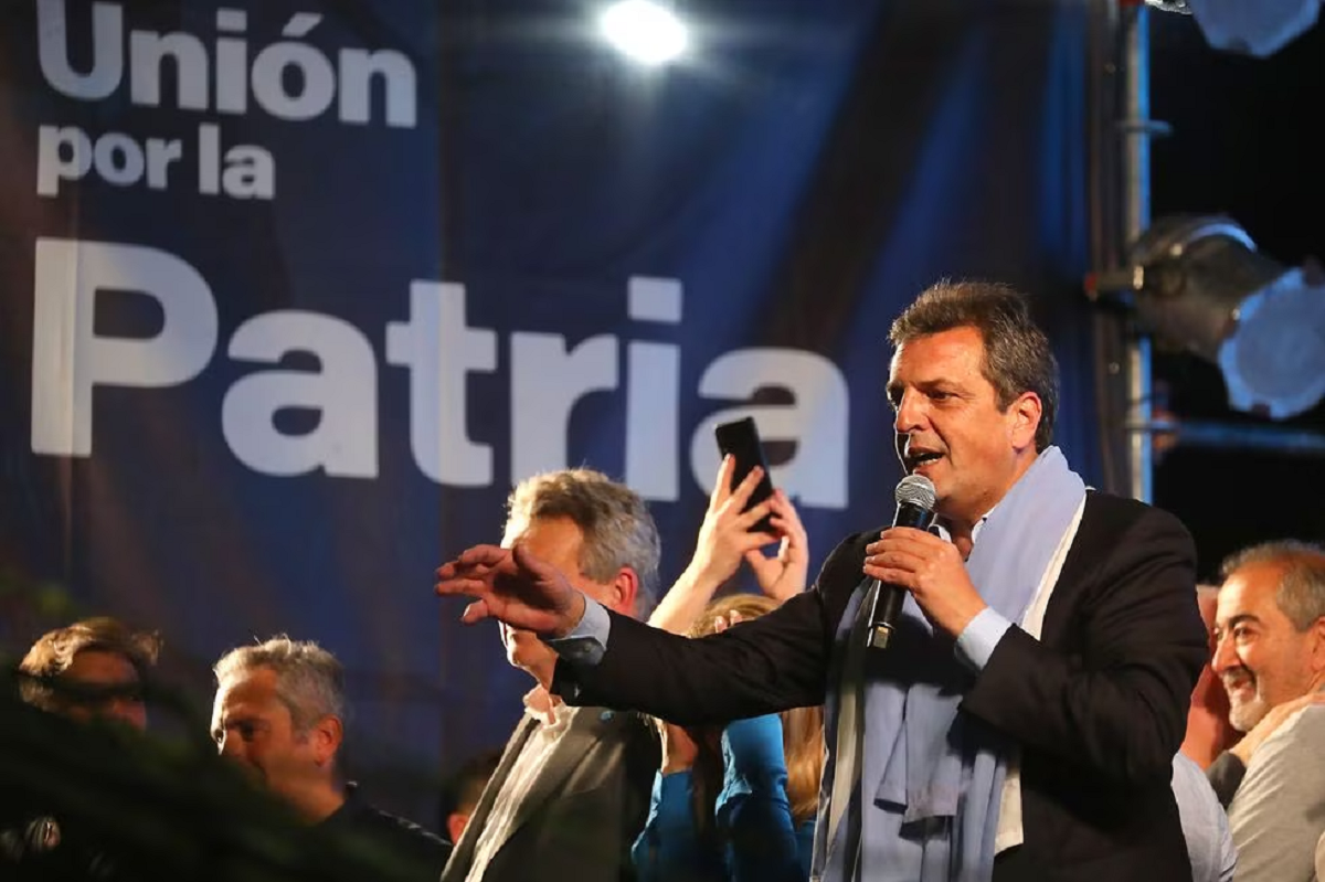 Sergio Massa, candidato de Unión por la Patria, revirtió el  resultado de las PASO y relegó a un segundo lugar a La Libertad Avanza con Javier Milei.  Foto gentileza. 