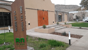 Regina abrió las puertas del museo de la Sidra y el Vino, el nuevo atractivo turístico del Alto Valle