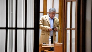 El gobernador electo de Neuquén estuvo la semana pasada en el despacho que usará a partir del 10 de diciembre. Foto: Matías Subat.