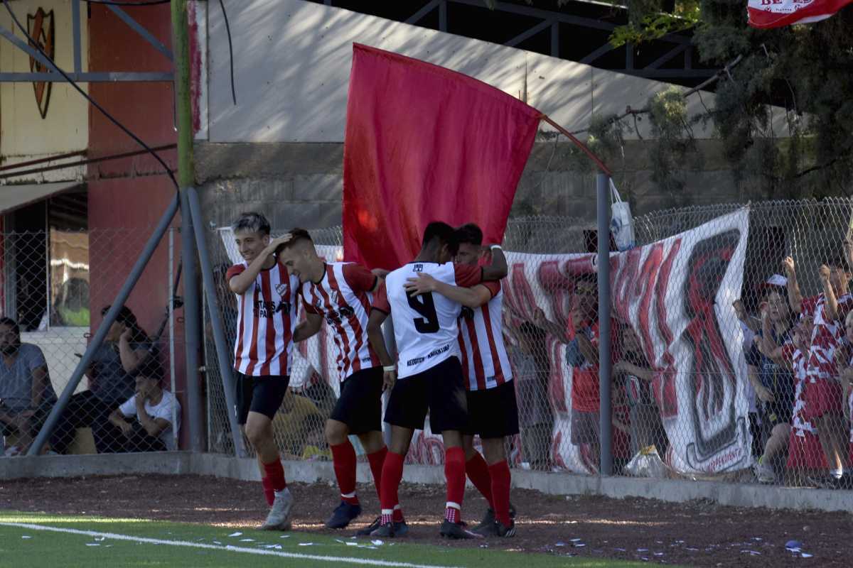 Independiente se impuso ante Maronese en La Chacra. (Foto: Matías Subat)