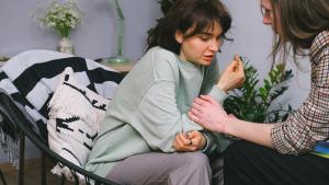 Día de la Salud Mental: qué son y cómo brindar primeros auxilios psicológicos