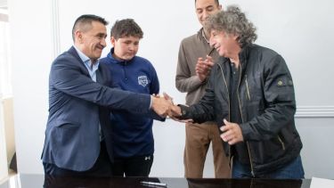 Rioseco subrayó la importancia del rol del Estado durante un aporte a un club de Cutral Co